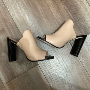 Like new French connection slide